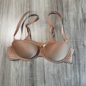 Chantelle Nude Underwire Bra Size 32B Lace Band Support